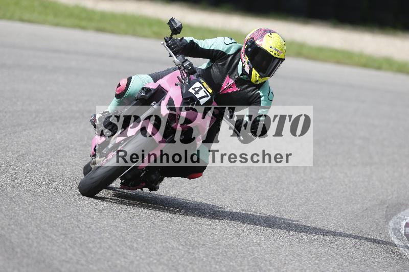 /Archiv-2025/53 16.09.2025 Track Day Domi Aegerter ADR/Gruppe gelb/47
